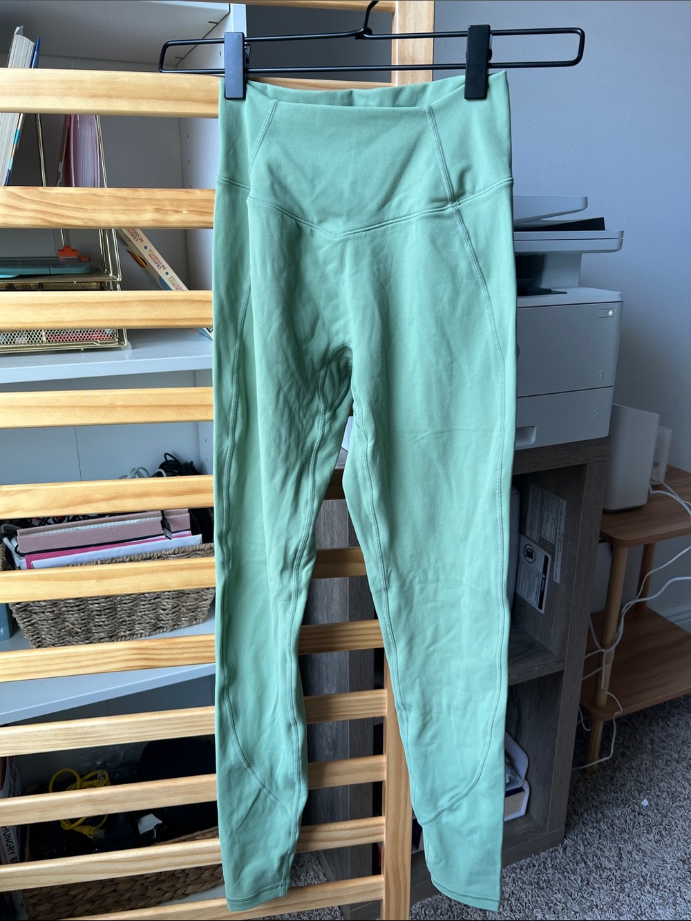 Women’s High-Waist Leggings in Light Green
